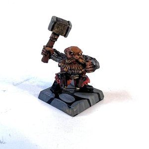 Citadel Dwarf Command Group 8010/1 Champion 2 With Hammer,  25mm, 1980s